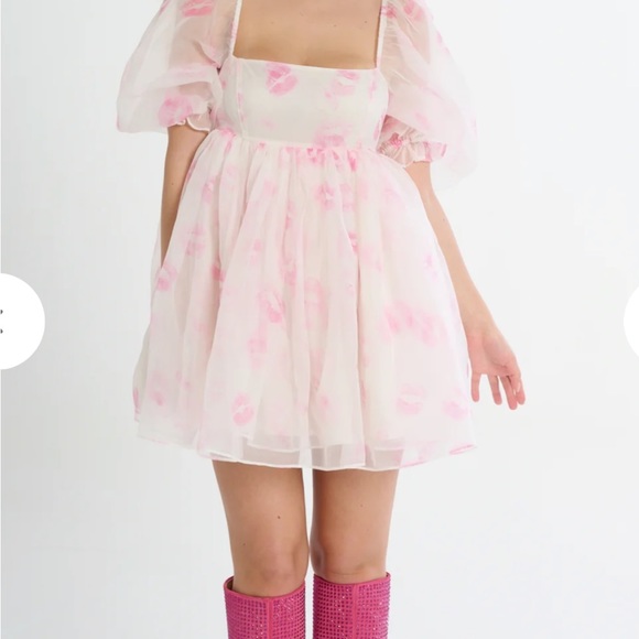 Selkie puff dress “kiss on the lips” medium - Picture 5 of 5